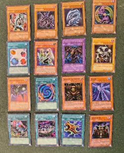 Vintage Yu-Gi-Oh! Card Lot - Blue-Eyes White Dragon, Dark Magician, Red-Eyes B. - Image 1