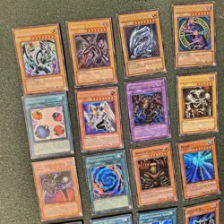 Vintage Yu-Gi-Oh! Card Lot - Blue-Eyes White Dragon, Dark Magician, Red-Eyes B. - Image 4