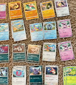 Pokemon TCG Lot 100 Cards Mixed Scarlet & Violet Bulk + Holo/Reverse NM/LP - Image 5