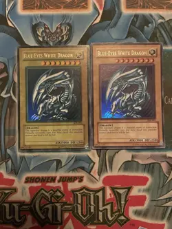 Yu-Gi-Oh! TCG Blue-Eyes White Dragon SDK-001 MISPRINT Faded Error - LP - Image 1