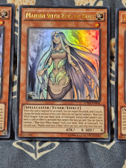 Maiden with Eyes of Blue x3 - Ultra Rare LDK2-ENK06 Yugioh - Image 3