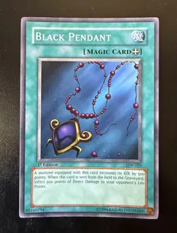Black Pendant - SDP-025 - Common - 1st Edition Starter Deck: Pegasus Yu-Gi-Oh! - Image 1