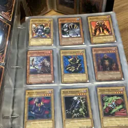 Huge Vintage Yugioh Binder Collection 1000 Card Lot - LOB MRL MRD SDK SDY PGD - Image 2