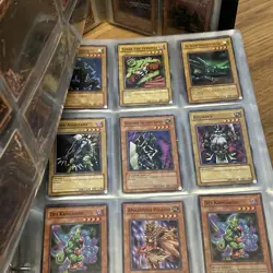 Huge Vintage Yugioh Binder Collection 1000 Card Lot - LOB MRL MRD SDK SDY PGD - Image 3