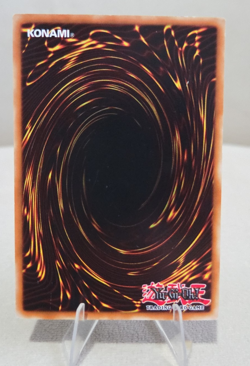 Alpha the Magnet Warrior DOR-001 Duelist of the Roses Unlimited Secret Rare - Image 2