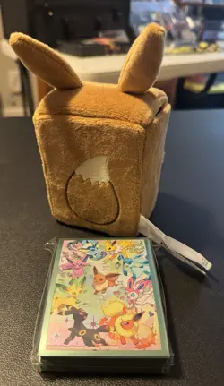 POKEMON PRISMATIC EVOLUTIONS SPC EEVEE DECK BOX + EXCLUSIVE CARD SLEEVE PACK - Image 2