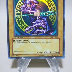 Yu-Gi-Oh Dark Magician SDY-006 Ultra Rare 1st Edition EX Asian English k256 - Image 3