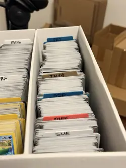 4000+ Pokemon TCG Bulk Card Lot - Mixed Sets & Eras NM/LP 600 Reverse Holos - Image 4