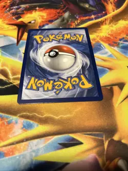 Pokemon TCG Crobat v Trainer Gallery TG20/TG30 SWSH: Lost Origin NM Condition - Image 4