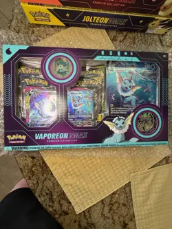 Pokemon Eeveelution Vmax Premium Collection Vaporeon Flareon Jolteon Set of 3 - Image 1