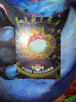 2000 Topps Chrome Pokemon Voltorb #100 Series 2 - Image 4