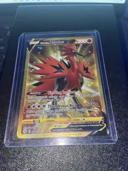 Pokemon TCG Galarian Zapdos V Brilliant Stars 182/172 Holo Secret Rare - Image 1