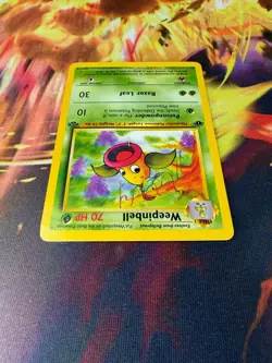 Weepinbell 48/64 MP-DMG Uncommon 1st Edition Jungle 1999 Pokemon TCG - Image 3
