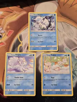 Alolan Vulpix 30/156 - 21/145 - 27/147 Pokemon Near Mint - Image 1