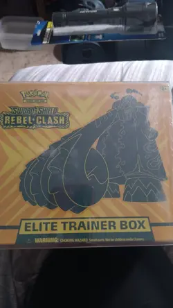 Pokemon Sword and Shield Rebel Clash Elite Trainer Box 820650807008 - Image 1