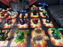 Spin Master Bakugan Brawlers Figures Cards Playmat Tin - Image 4