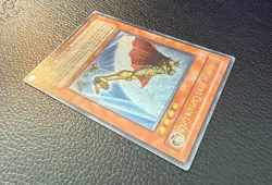 YUGIOH ELEMENTAL HERO CAPTAIN GOLD ULTIMATE RARE 1ST EDITION FOTB-EN014 LP - Image 3