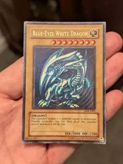 Blue Eyes White Dragon SDK-E001 Ultra Rare Unlimited Yu-Gi-Oh Trading Cards - Image 1