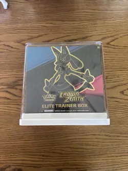 Pokemon TCG : Crown Zenith ETB - Image 1