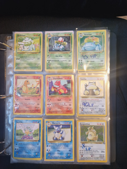 Pokemon 1999 WOTC Vintage Base set Jungle Fossil Holo and non Holo Binder - Image 3