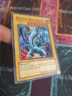 Yu-Gi-Oh! TCG Blue-Eyes White Dragon SKE-001 Super Rare Unlimited MP a1/ - Image 2