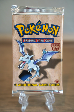 Pokemon TCG 1999 1st Edition Fossil Booster Pack Aerodactyl Art WOTC Sealed - Image 1