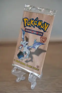 Pokemon TCG 1999 1st Edition Fossil Booster Pack Aerodactyl Art WOTC Sealed - Image 3