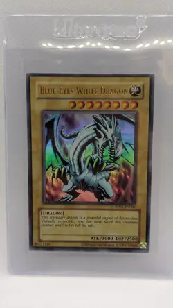Blue-Eyes White Dragon RP01-EN001 Retro Pack (2020 Date Reprint) Unlimited - Image 1