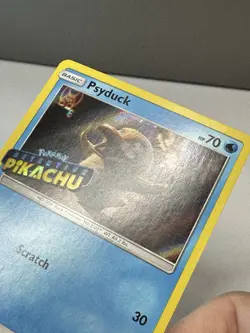 Pokemon Psyduck - SM199 Detective Pikachu HOLO Stamped - Black Star Promo LP - Image 4