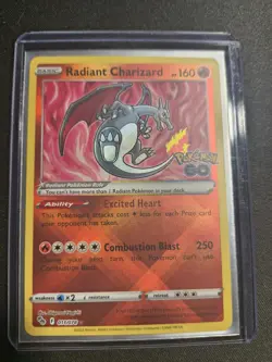 Radiant Charizard Full Art Holo Radiant Rare 011/078 Pokemon GO 160 HP Basic EN - Image 1