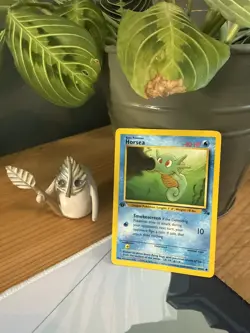 Pokemon 1999 WOTC 1st Edition Fossil Horsea 49/62 - Near Mint ✨ - Image 1