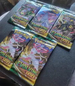 (5) Pokemon 2021 Evolving Skies Booster Packs - Image 2