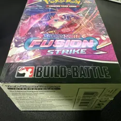 Pokemon TCG: Sword & Shield Fusion Strike Build and Battle Booster Kit Box Set - Image 2