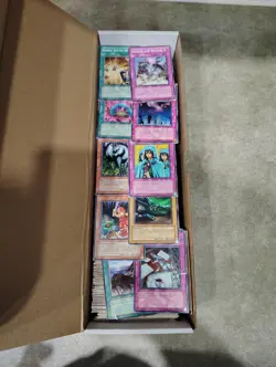 YU-GI-OH! Vintage 1000+ CARD COLLECTION Of Commons - Heavily Played / Damaged - Image 2