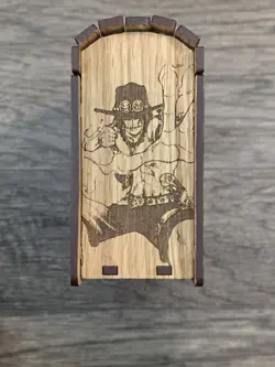 One Piece 'Three Brothers' edition Wooden "Wanted" Deck Box - Fits 61 cards - Image 5
