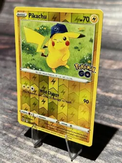 Pikachu 28/78 Reverse Holo Pokemon Go! Pokemon Card - Image 3