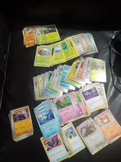 Pokemon Cards Bulk Uncommons/Commons Holos/Nonholos 250+ Cards - Image 1