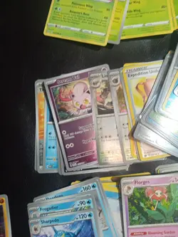 Pokemon Cards Bulk Uncommons/Commons Holos/Nonholos 250+ Cards - Image 5