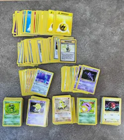 Pokemon Base Set Shadowless Lot - nearly 350 cards - Vintage 1999 - UNPLAYED! - Image 1