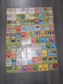Pokemon Lot of 100 Base Set Cards 1999 Wizards Great VINTAGE PIKACHU MEOWTH Rare - Image 1