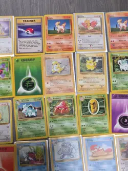 Pokemon Lot of 100 Base Set Cards 1999 Wizards Great VINTAGE PIKACHU MEOWTH Rare - Image 3