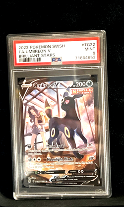2022 POKEMON SWORD & SHIELD BRILLIANT STARS #TG22 FULL ART/UMBREON V PSA 9 MINT - Image 1