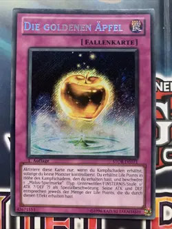 Yu-Gi-Oh! Die Goldenen Apfel STOR-DE071 Secret Rare 1. Auflage Deutsch Ex - Image 1