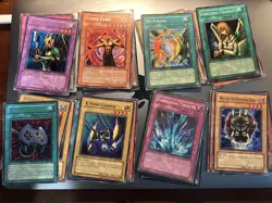 Yu-Gi-Oh Vintage 37 card Lot with a few Holos moderately played - Image 3