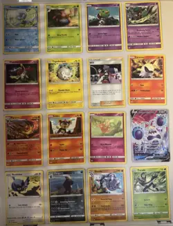 Large 500+ Pokemon Card Lot - Over 500 cards mix of Foils, Rares, V's, EX's - Image 4