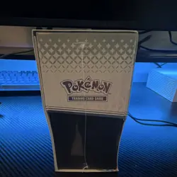 Pokemon TCG Scarlet & Violet Prismatic Evolutions Elite Trainer Box - Image 3