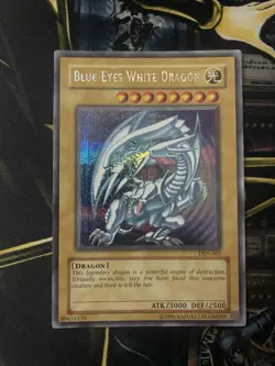 Yu-Gi-Oh Blue-Eyes White Dragon DDS-001 Promo Secret Rare Card - Image 1