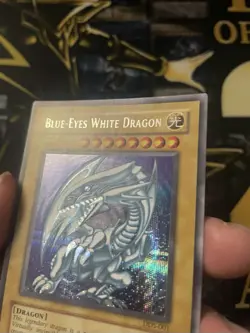 Yu-Gi-Oh Blue-Eyes White Dragon DDS-001 Promo Secret Rare Card - Image 3