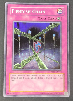 Yugioh TCG -1x Fiendish Chain - ABPF-EN064 - NM/LP - Unlimited - Super Rare 2009 - Image 1