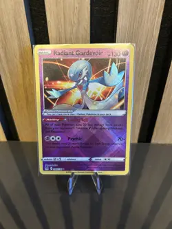Pokemon TCG Radiant Gardevoir Sword & Shield - Lost Origin 069/196 - Image 1